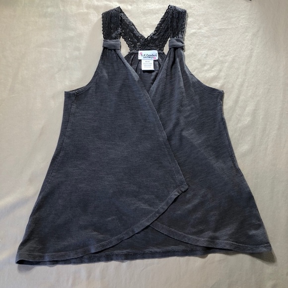 LA Conduct Sleeveless Cardigan Vest - Picture 2 of 7